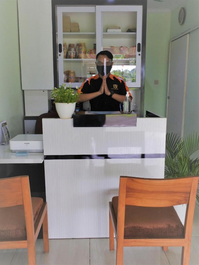 Aquina House Hotel Bogor Ngoại thất bức ảnh