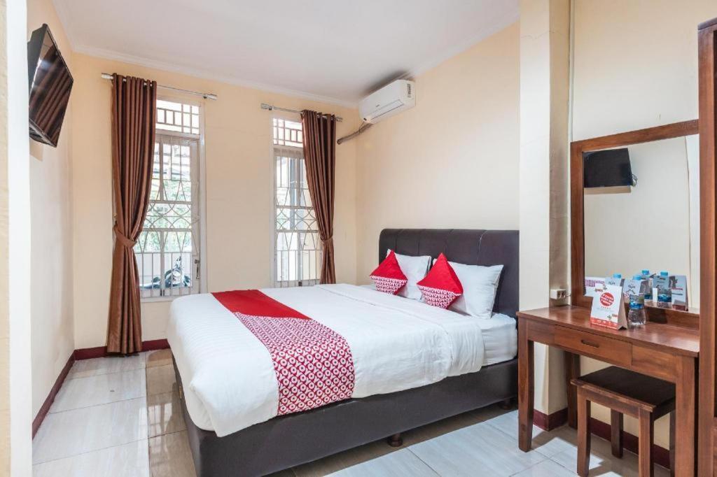 Aquina House Hotel Bogor Ngoại thất bức ảnh